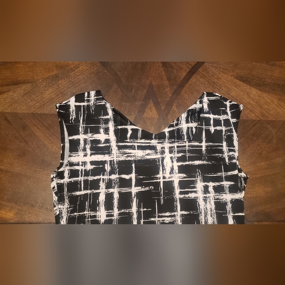 Black and White Sleeveless Sheath Midi Dress Size Small - Picture 3 of 10